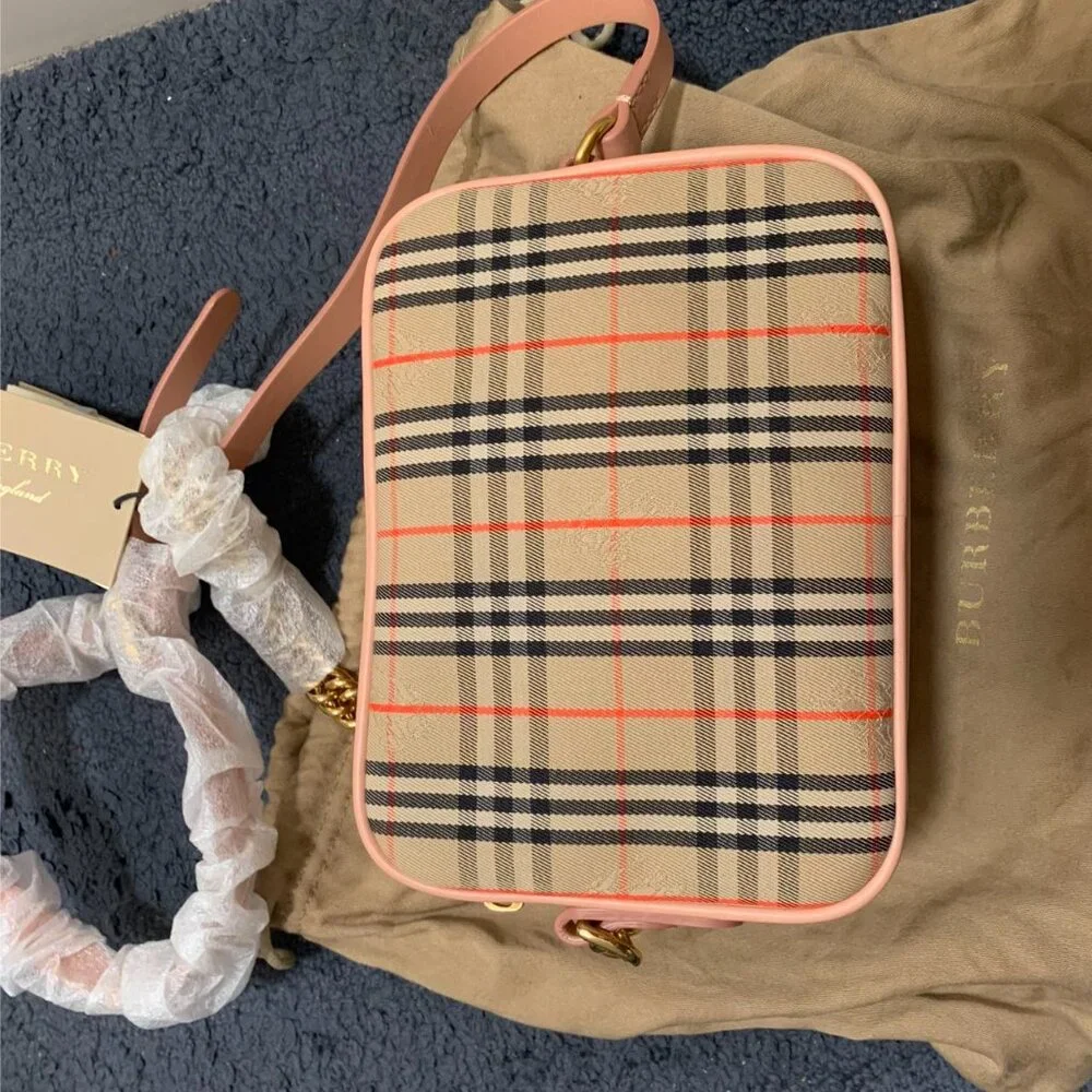 Burberry Link Camera Bag - Picture 3 of 6